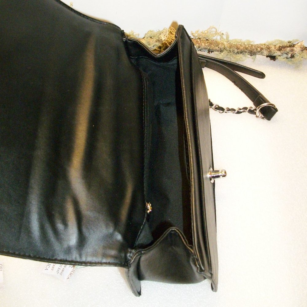 BADGLEY MISCHKA Black Quilted Vegan Leather Crossbody Bag NWT Silver Hardware - Picture 12 of 13